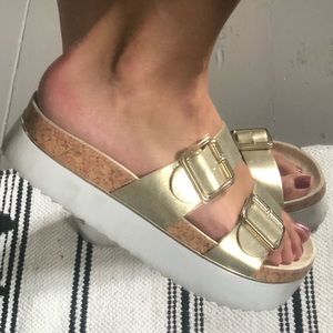H&M Slides